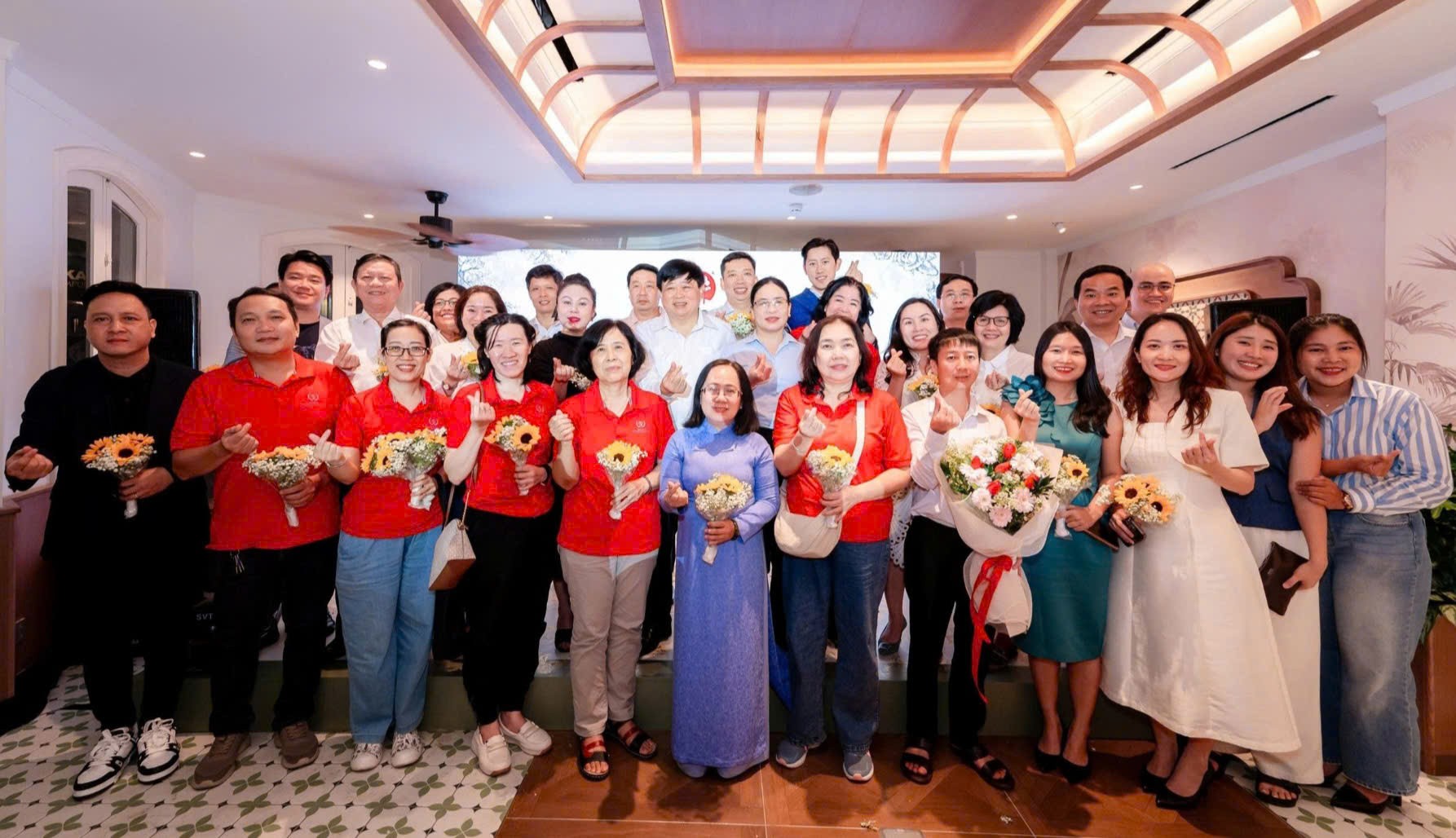 dai-bieu-tham-du-chuong-trinh-uom-mam-nu-cuoi-1759594743.jpg