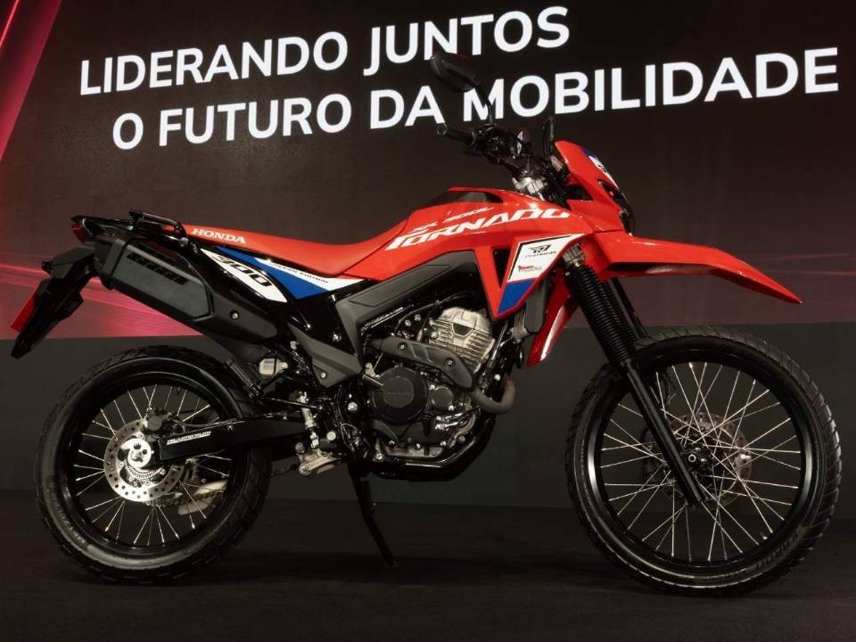 Tin xe 6/10: Ra mắt ‘tân binh’ côn tay 150cc giá 69 triệu đồng, đẹp lu mờ Yamaha Exciter và Winner R ảnh 3