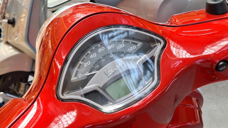 ‘Bức tử’ Honda SH 160i, ‘vua xe ga’ 155cc của Ý ra mắt với giá chỉ 75 triệu đồng, thiết kế cực sang ảnh 4