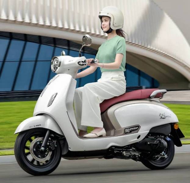 ‘Khắc tinh’ của Honda Vision chính thức ra mắt với giá 37 triệu đồng, có ABS và TCS ăn đứt ‘Tiểu SH’ ảnh 4