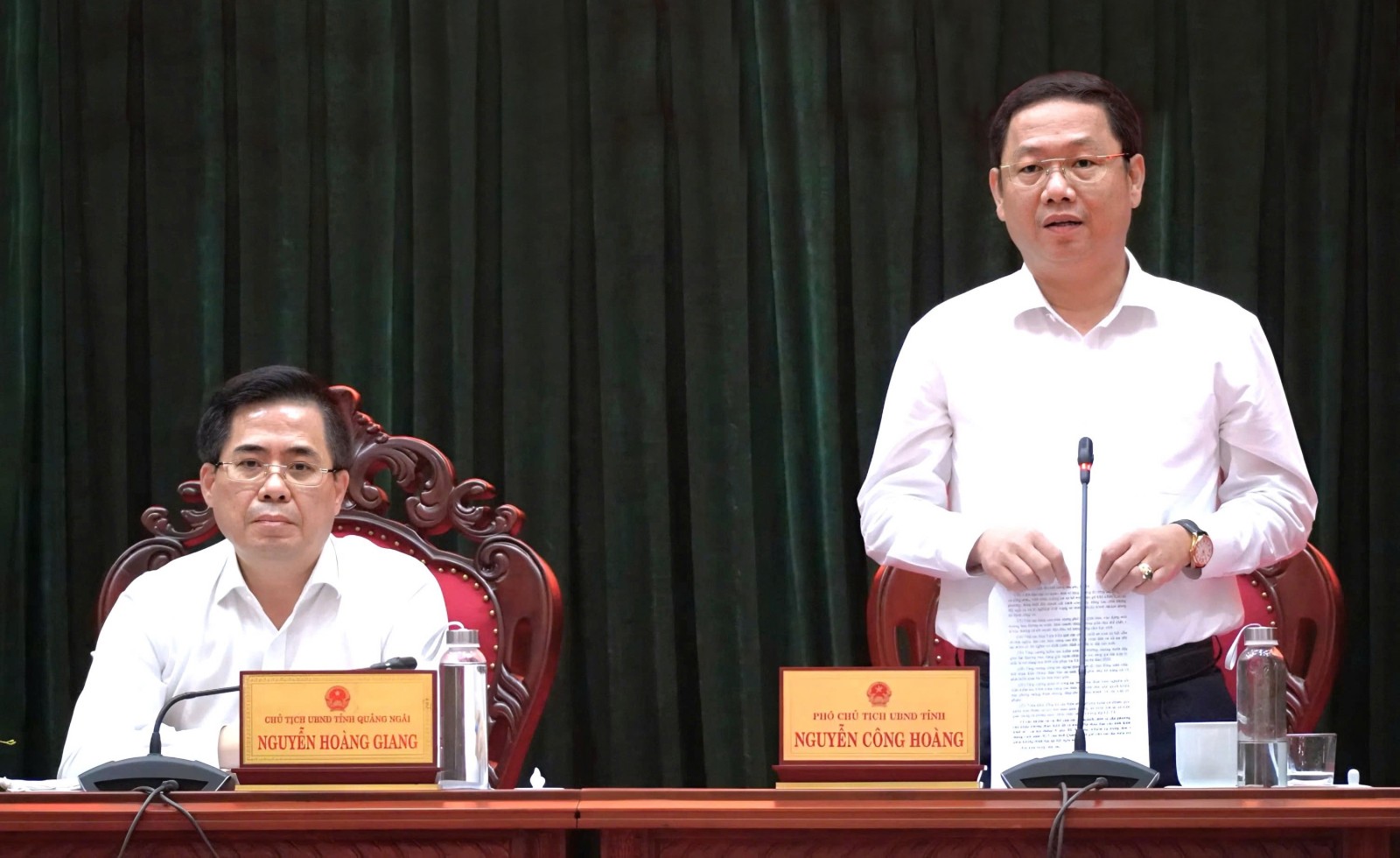 5pho-chu-tich-ubnd-tinh-nguyen-cong-hoang-phat-bieu-tai-phien-hop-1760969751.jpg
