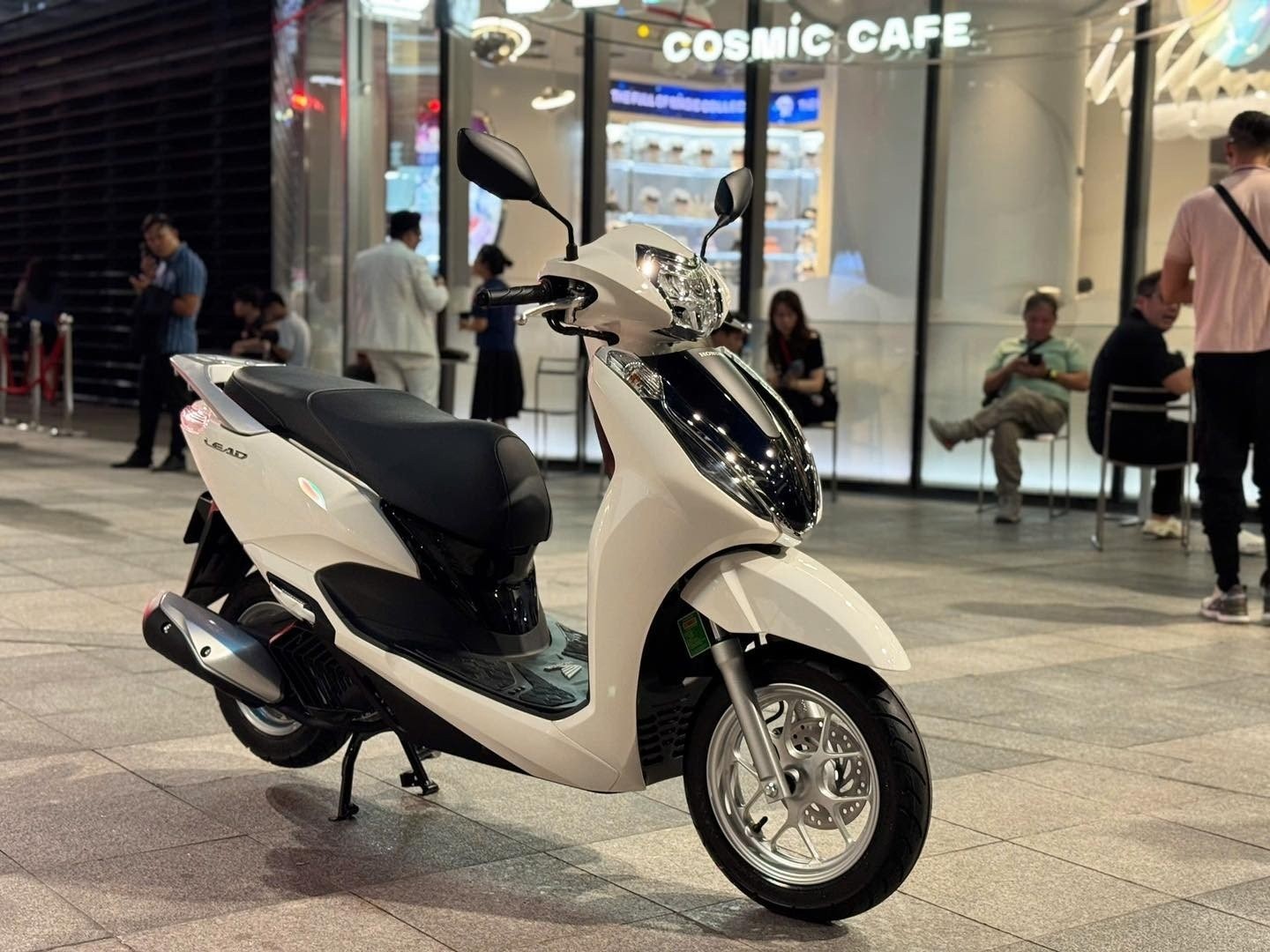Honda LEAD 2026 chính thức ra mắt khách Việt: Đẹp hơn SH Mode, có phanh ABS, giá rẻ so với trang bị ảnh 1