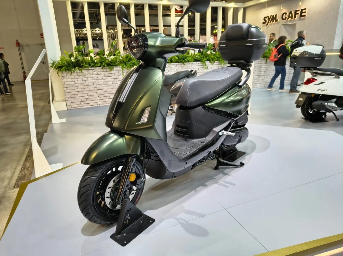 ‘Khắc tinh’ của Honda SH Mode chính thức trình làng: Thiết kế sang trọng, có đủ cả ABS 2 kênh và TCS ảnh 2