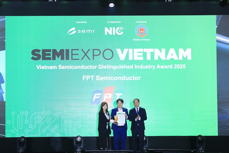FPT được trao giải thưởng Doanh nghiệp Bán dẫn xuất sắc Việt Nam - Vietnam Semiconductor Distinguished Industry Award 2025