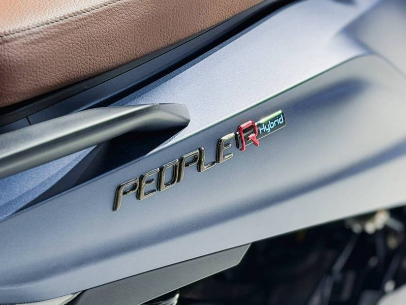 ‘Soán ngôi’ Honda SH, ‘vua xe ga’ 125cc mới thiết kế đẹp long lanh ra mắt, có cả ABS 2 kênh và TCS ảnh 5