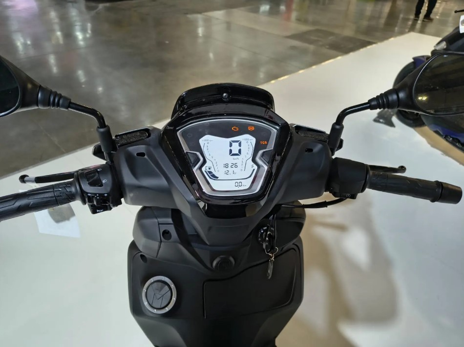 ‘Kẻ ngáng đường Honda SH Mode’ chính thức ra mắt: Thiết kế 'đẹp miễn chê', trang bị át vía Air Blade ảnh 6