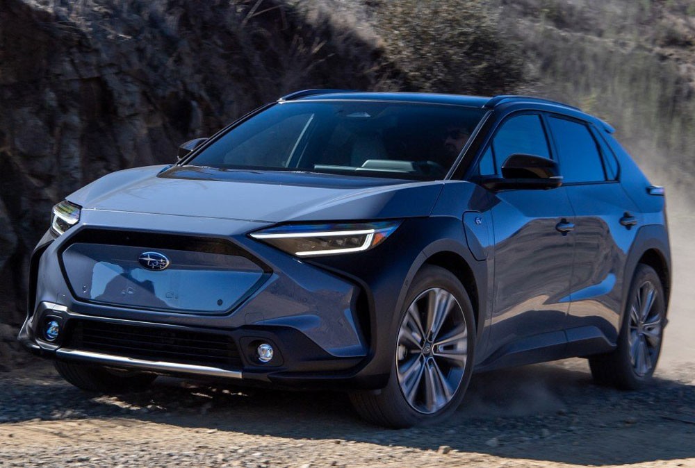 1subaru-giam-toc-trong-cuoc-dua-xe-dien-don-luc-cho-dong-hybrid-thuc-dung-1763023632.jpg