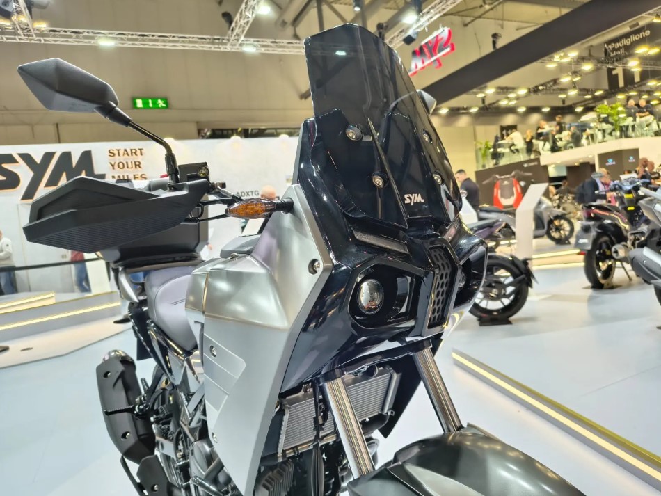 ‘Ông trùm xe côn tay’ mới ra mắt với thiết kế ‘cực chất’, có ABS kênh đôi ăn đứt Exciter và Winner R ảnh 1