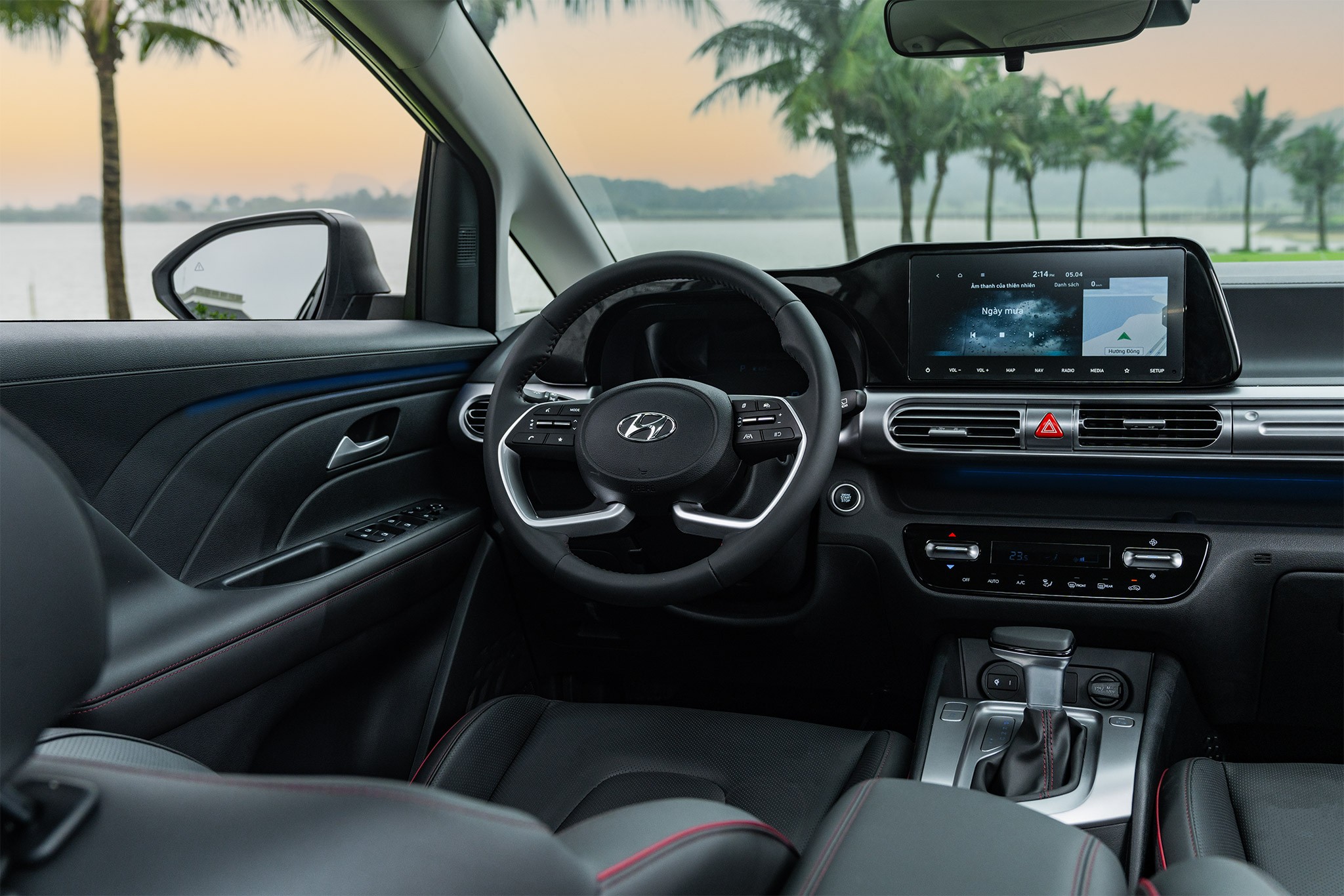 2hyundai-stargazer-uu-dai-lon-thang-11-bao-hanh-toi-8-nam-lua-chon-mpv-dang-gia-cho-gia-dinh-viet-1763306439.jpg