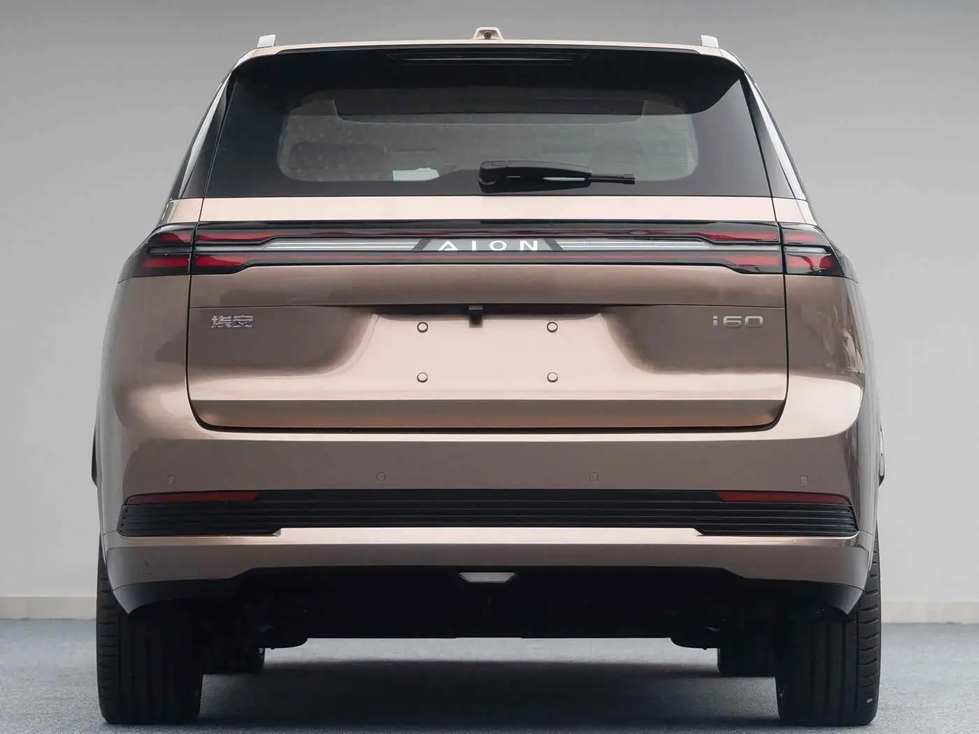 2suv-moi-gia-chi-407-trieu-dong-gay-suc-ep-len-mazda-cx-5-thiet-ke-hien-dai-trang-bi-khung-1763368396.png