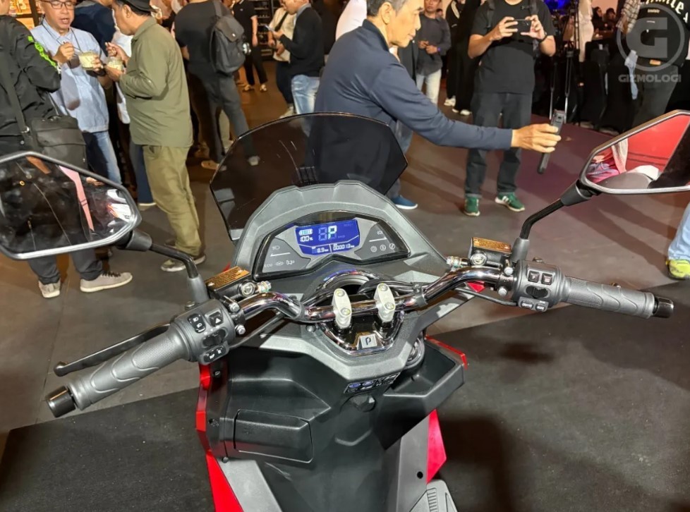 Dẹp Honda Vision đi, ra mắt ‘xe ga quốc dân’ mới giá 25 triệu đồng, rẻ hơn 'Tiểu SH' mà xịn như ô tô ảnh 5