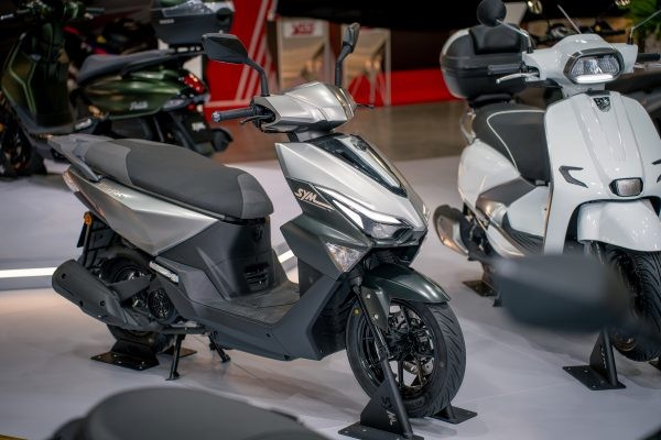 Khắc chế Honda Air Blade, ‘ông hoàng xe ga’ 125cc mới xịn như SH ra mắt, hứa hẹn gây sốt bằng giá rẻ ảnh 1