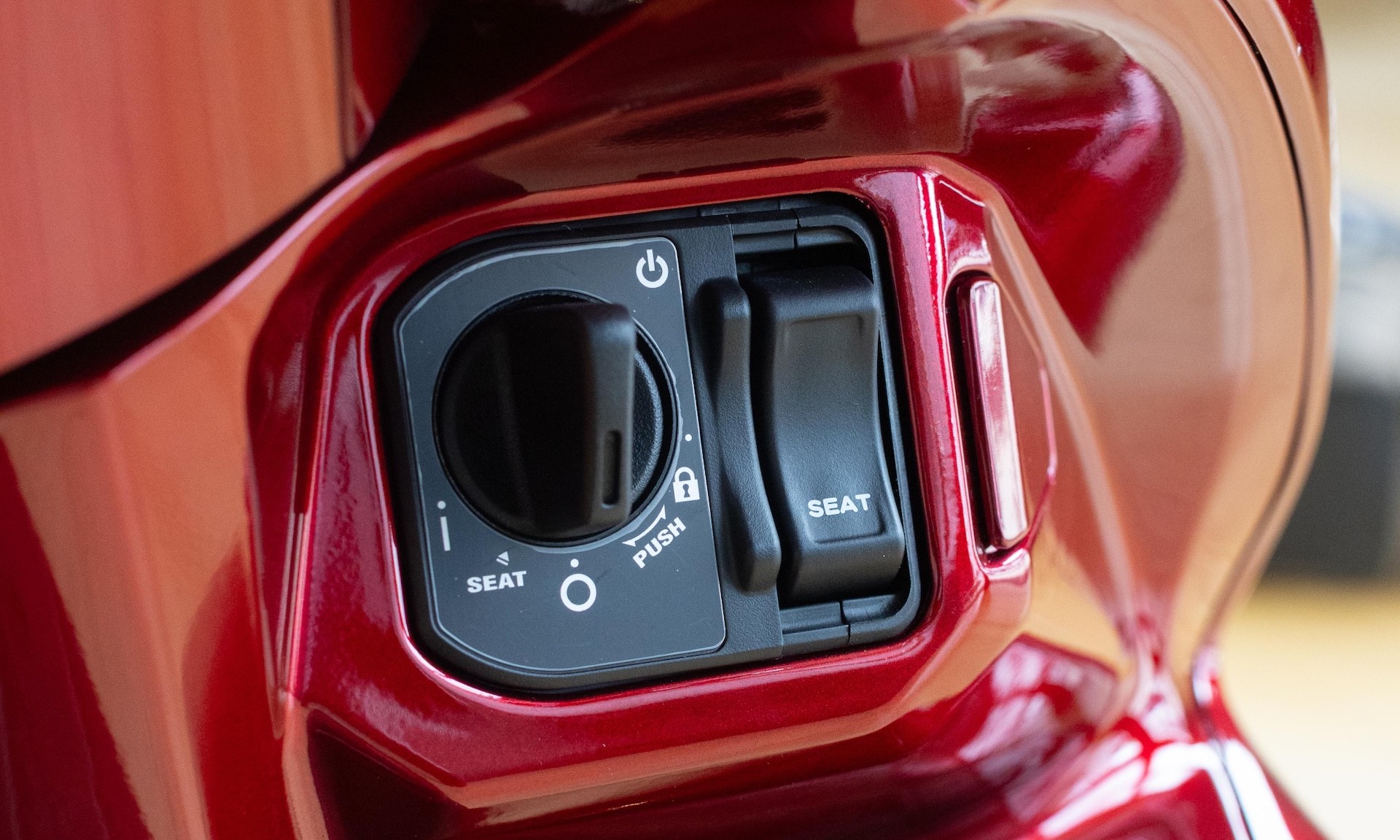 Honda chính thức ra mắt phiên bản mới của ‘Tiểu SH’ Vision, thêm màu sơn đẹp chưa từng có, giá 'mềm' ảnh 4