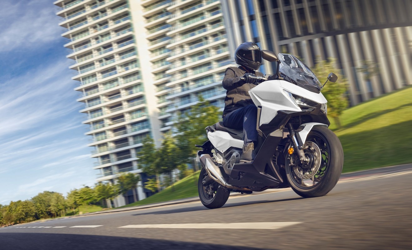 ‘Vua xe ga’ mới của Honda chính thức ra mắt với giá ‘mềm’: Thiết kế đẹp át vía Air Blade, xịn hơn SH ảnh 1