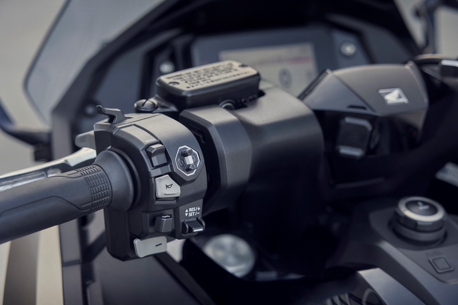 ‘Vua xe ga’ mới của Honda chính thức ra mắt với giá ‘mềm’: Thiết kế đẹp át vía Air Blade, xịn hơn SH ảnh 4