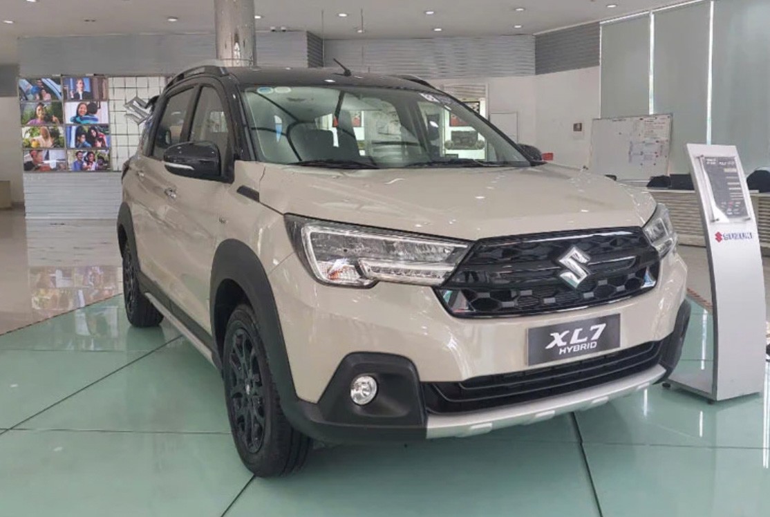 2loat-mpv-7-cho-dong-loat-giam-gia-cuoi-nam-xpander-veloz-xl7-ha-kich-san-1765179859.jpg