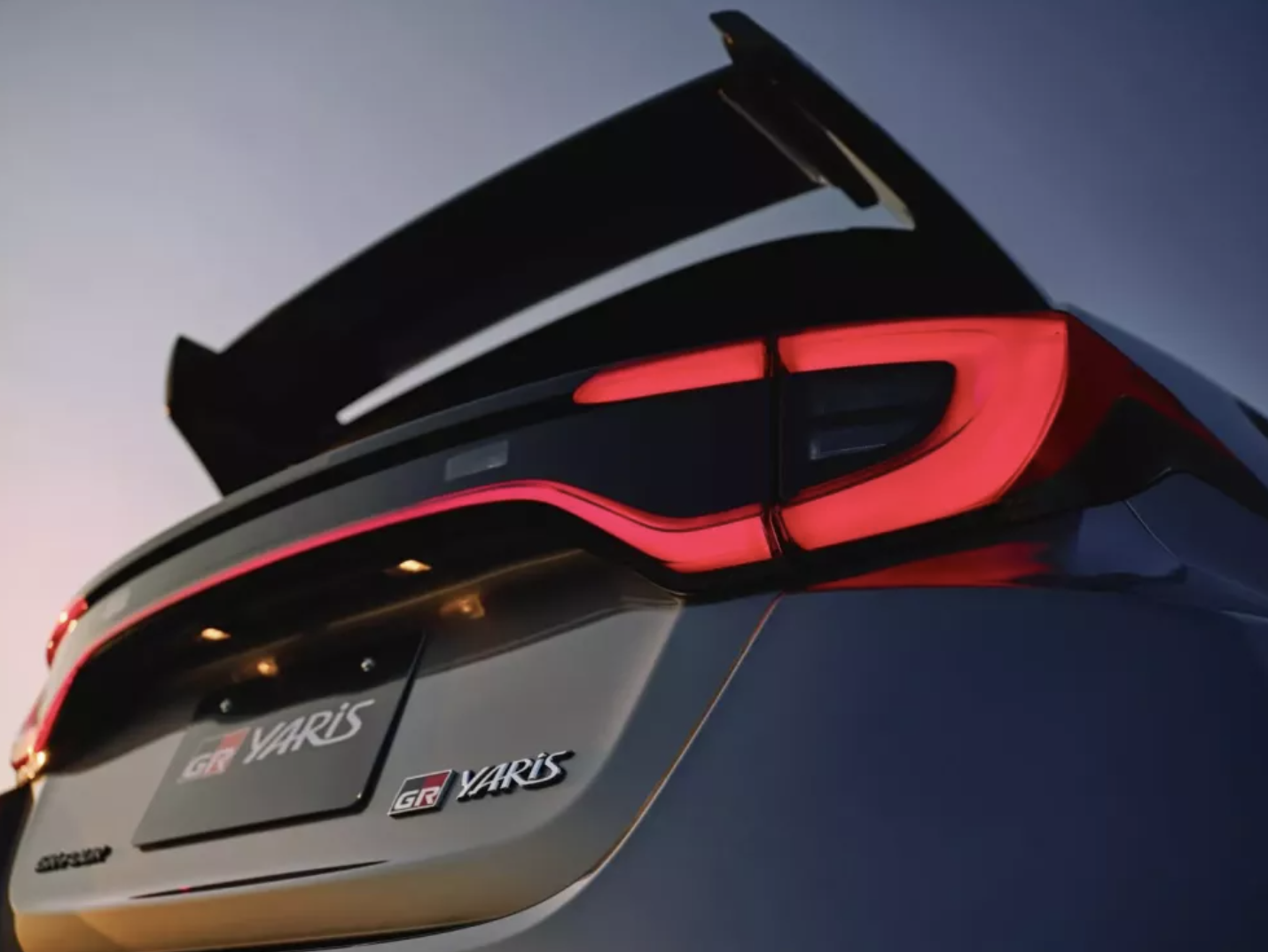 3hatchback-hieu-suat-cao-toyota-gr-yaris-tung-ban-gts-aero-ngoai-hinh-ham-ho-hon-gia-tu-113-ty-dong-1765676299.png