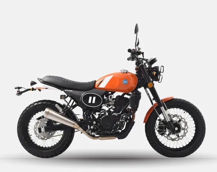 ‘Tân binh côn tay’ 125cc của Anh nhận cọc với giá hấp dẫn, ‘soán ngôi’ Yamaha Exciter và Winner R ảnh 3