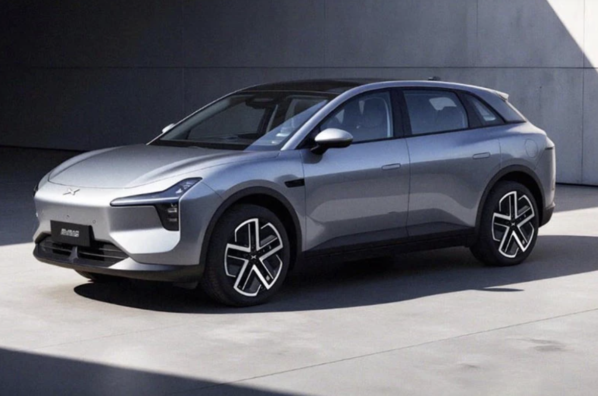 3suv-hang-c-moi-cua-xpeng-lo-dien-thiet-ke-tuong-lai-gia-du-kien-hon-370-trieu-dong-1766303684.png