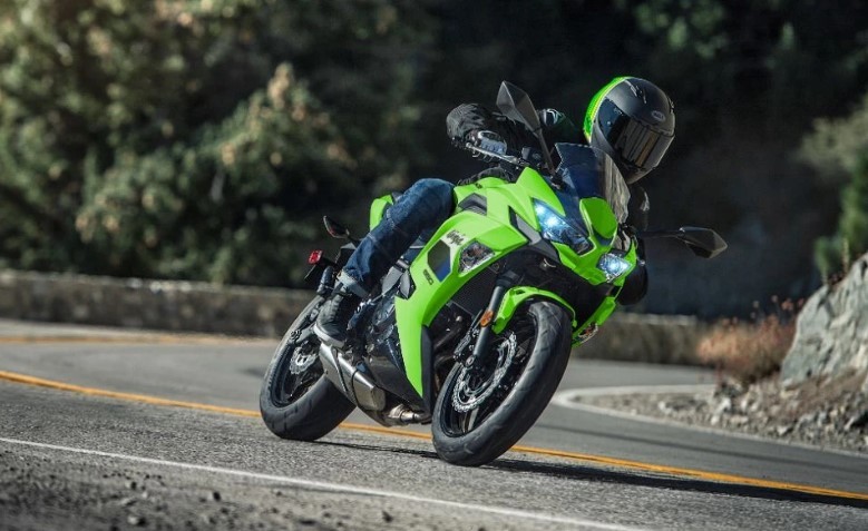 Kawasaki ra mắt ‘vua côn tay’ mới giá cực rẻ, mạnh gấp hơn 3 lần Yamaha Exciter và Honda Winner R ảnh 1