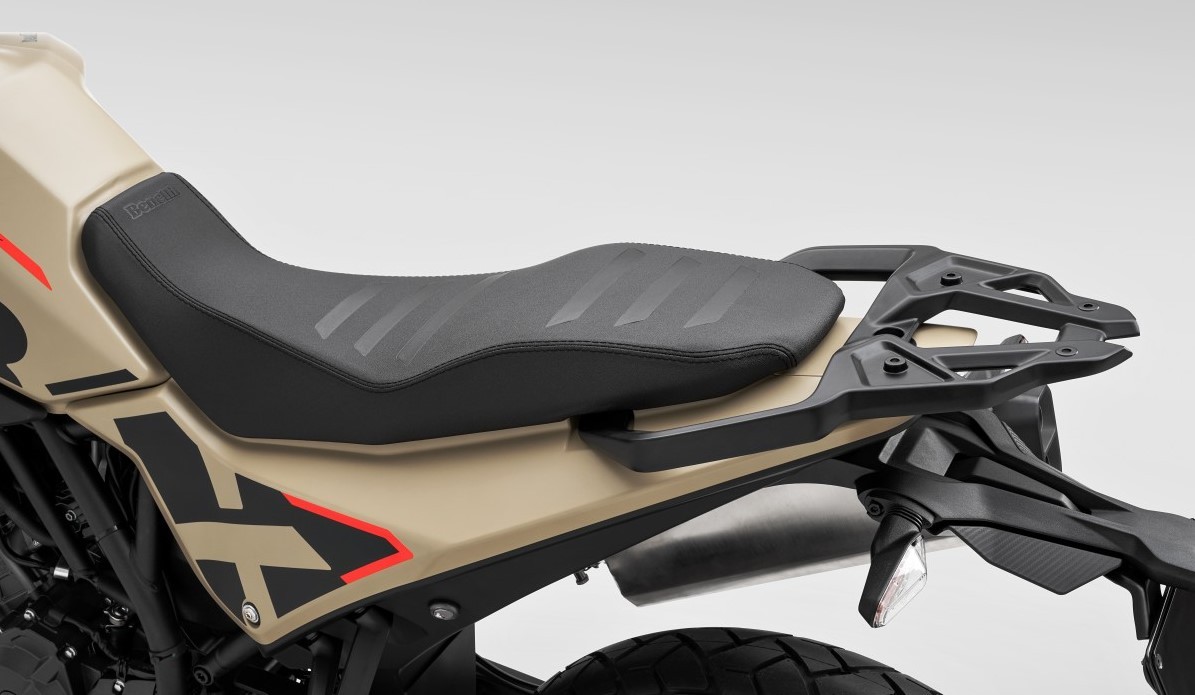 Chính thức ra mắt ‘vua côn tay’ mới có ABS 2 kênh ăn đứt cả Yamaha Exciter và Honda Winner R, giá rẻ ảnh 8