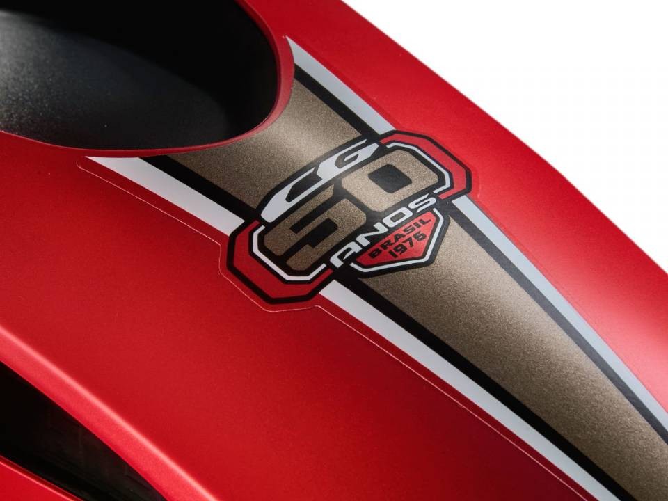 Honda ra mắt mẫu xe côn tay ‘át chủ bài’ mới đẹp hơn Winner R, có ABS như Yamaha Exciter, giá 'mềm' ảnh 2