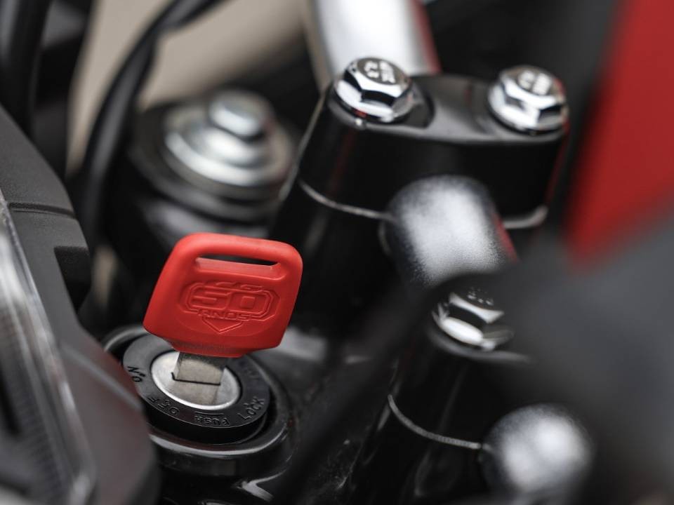 Honda ra mắt mẫu xe côn tay ‘át chủ bài’ mới đẹp hơn Winner R, có ABS như Yamaha Exciter, giá 'mềm' ảnh 3