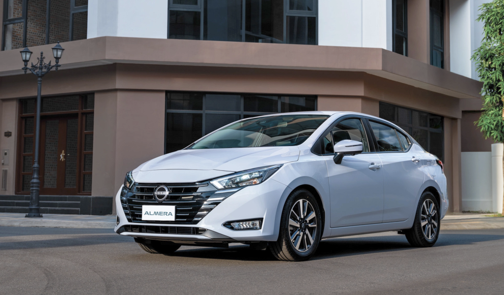 2gia-xe-nissan-moi-nhat-thang-12025-nissan-almera-tu-489-trieu-navara-re-nhat-tu-685-trieu-dong-1768126056.png