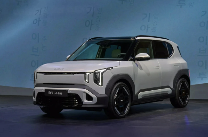 1kia-ev2-trinh-lang-suv-dien-co-nho-nhieu-cong-nghe-trang-bi-tuong-xung-voi-gia-ban-1768273399.png