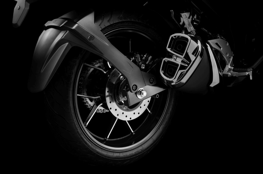 Suzuki ra mắt mẫu xe côn tay mới tuyệt đẹp, xịn hơn cả Honda Winner R và Yamaha Exciter, giá cực rẻ ảnh 7