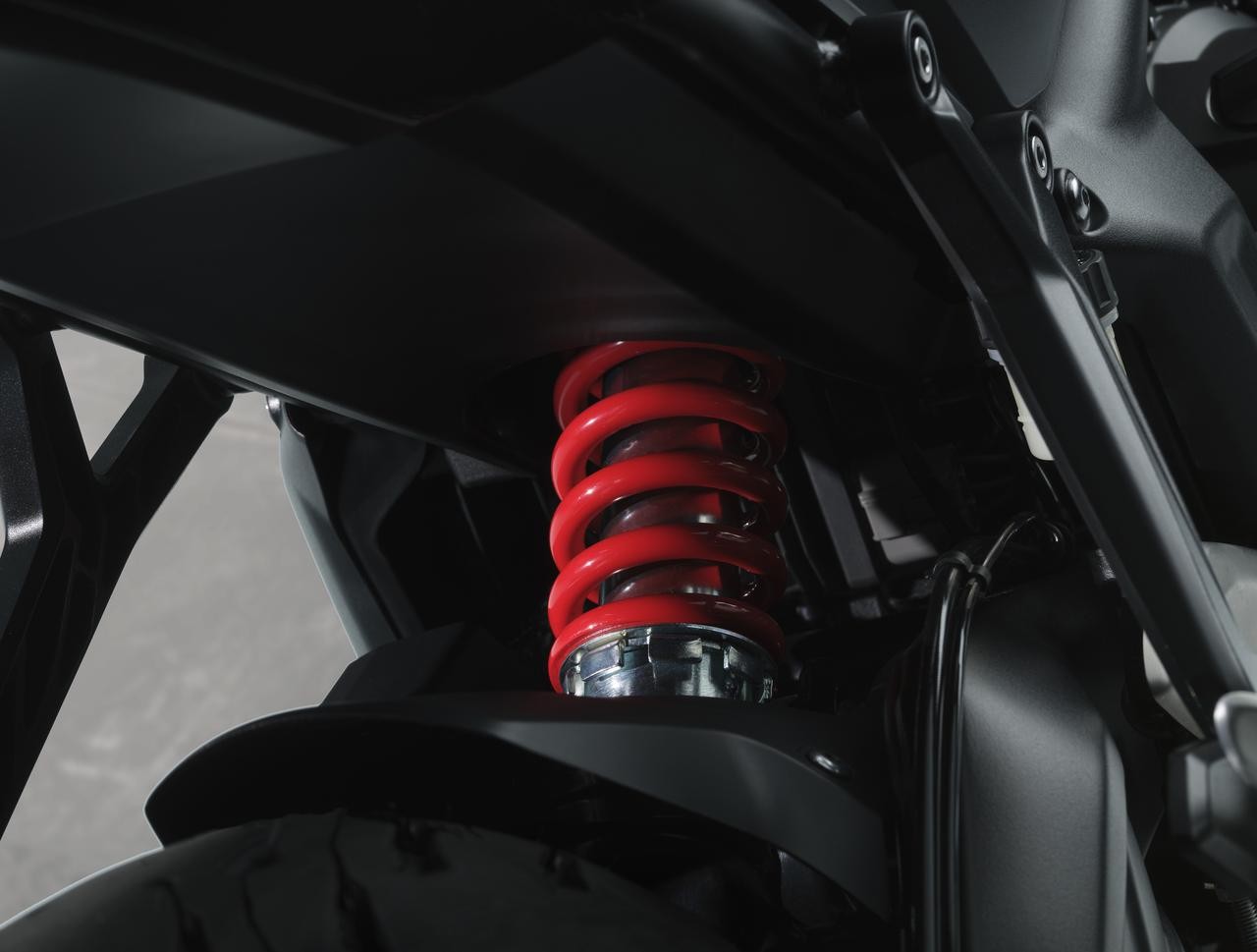 ‘Ông hoàng’ côn tay mới ra mắt với động cơ 660cc vượt xa Yamaha Exciter, có phanh ABS, giá cực ‘mềm’ ảnh 6