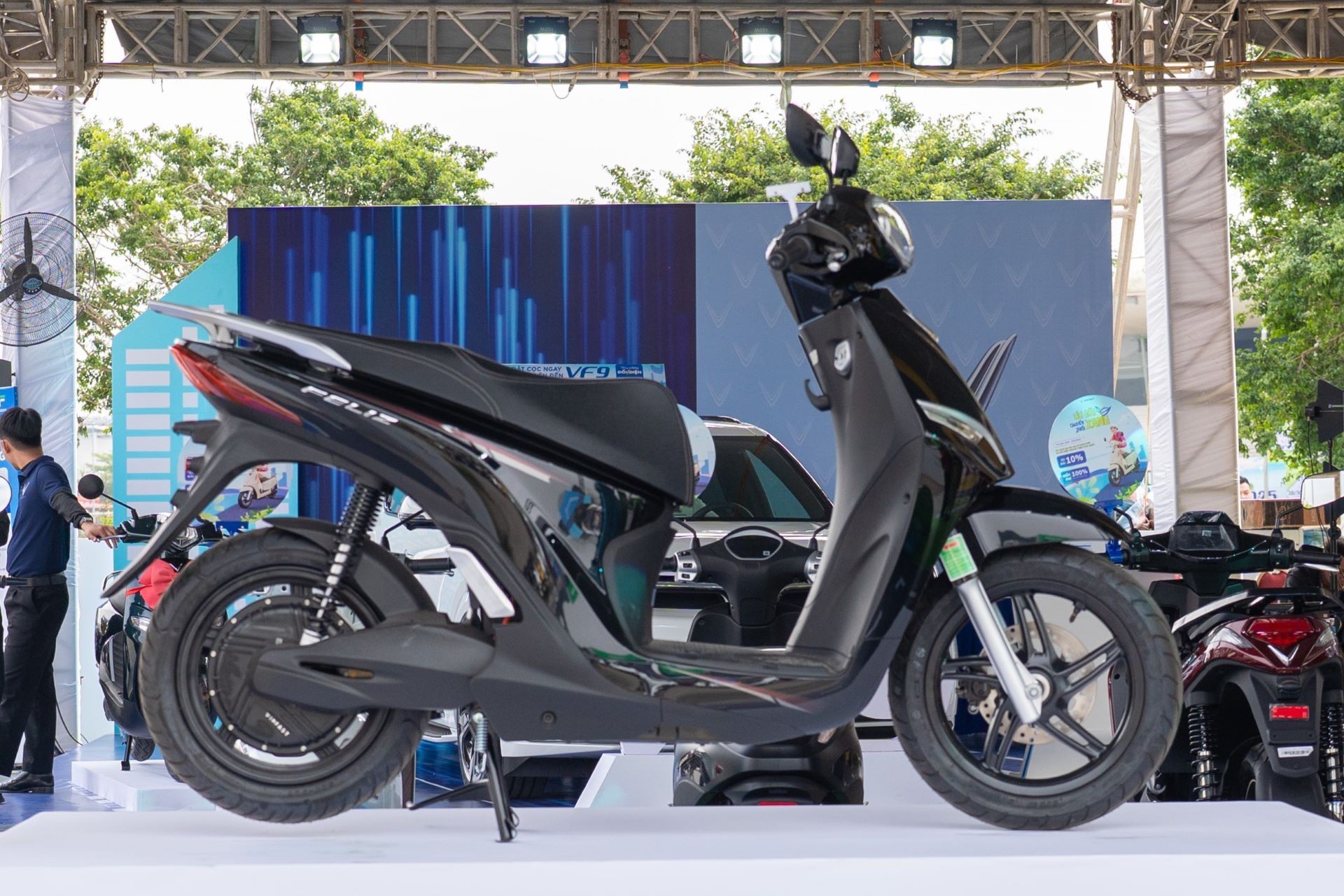 VinFast Feliz 2025: Xe điện toàn diện, đa dụng, 2 pin ‘cày ngon’ hơn 260 km ảnh 1