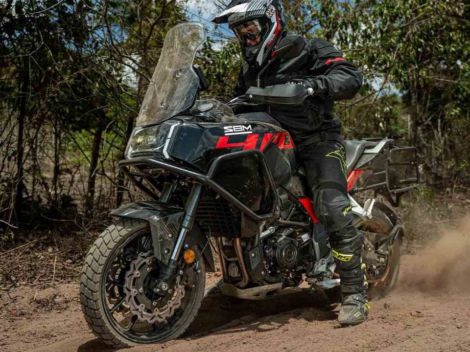 Chính thức ra mắt ‘chiến binh côn tay’ 400cc mới mạnh mẽ hơn Yamaha Exciter, giá rẻ so với trang bị ảnh 7