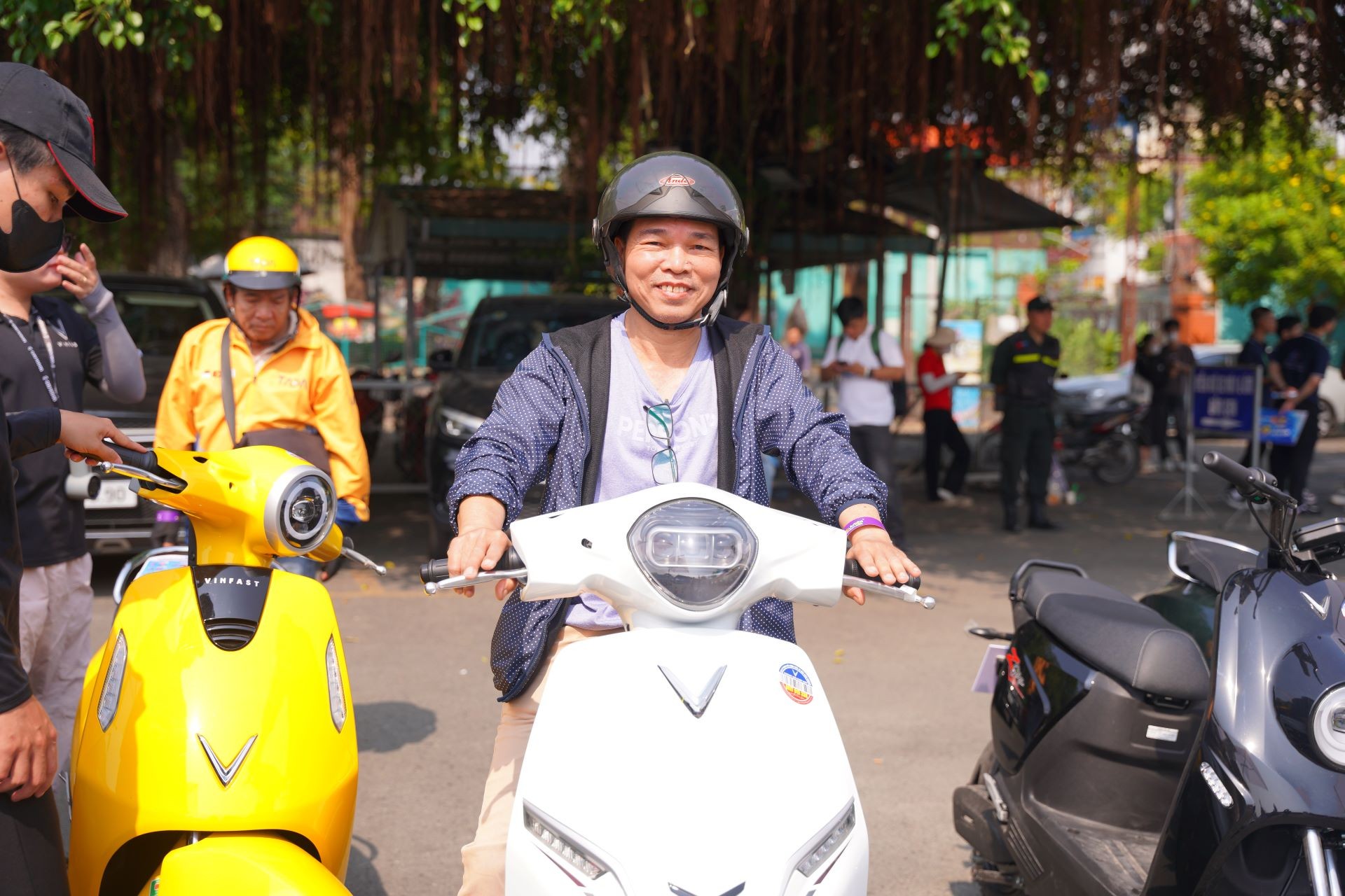 Cuối tuần này, ngày hội ‘Đổi xăng lấy điện’ phủ sóng Đắk Lắk, TP.HCM và Cà Mau ảnh 1