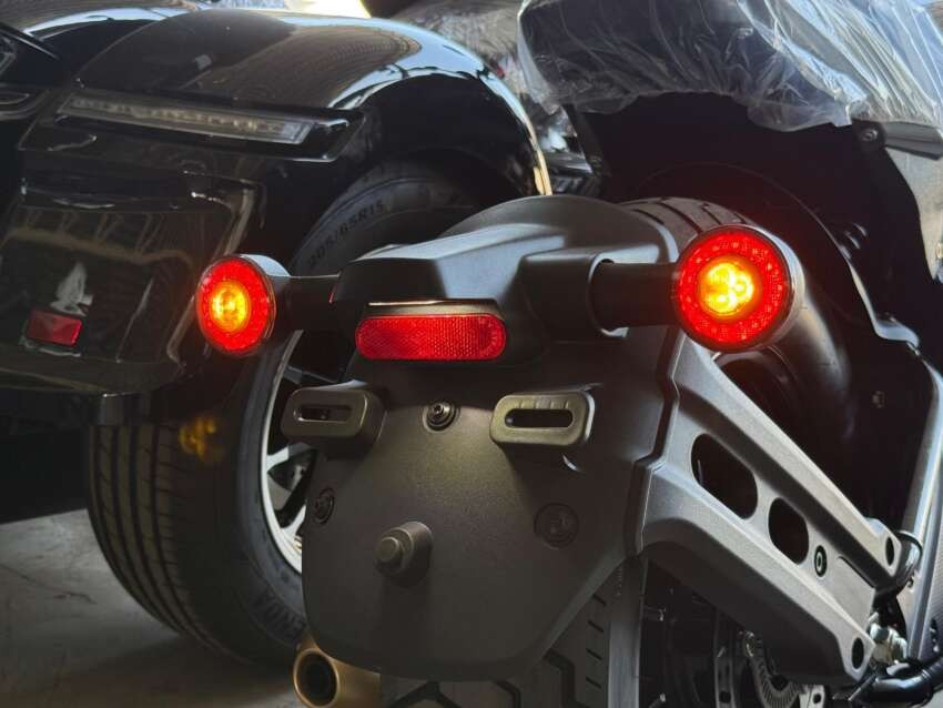 ‘Huyền thoại côn tay’ 550cc mới chính thức ra mắt với giá 'mềm', trang bị ‘khủng’ hơn Yamaha Exciter ảnh 5