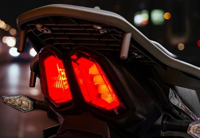 Suzuki bất ngờ ra mắt ‘vua côn tay’ 162cc mới giá 'mềm', có ABS như Yamaha Exciter và Honda Winner R ảnh 5