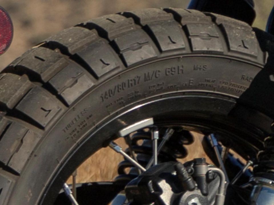 ‘Vua côn tay’ mới của Anh ra mắt với giá rẻ, động cơ mạnh 'áp đảo' Yamaha Exciter và Honda Winner R ảnh 4