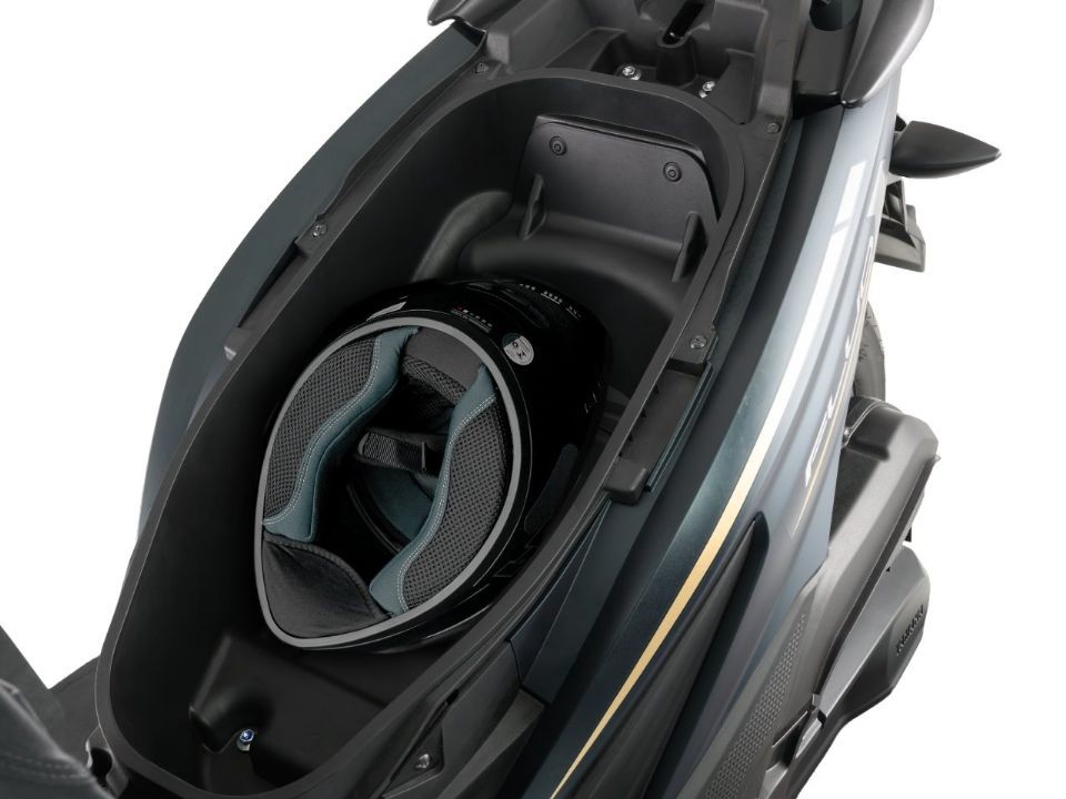 Yamaha chính thức ra mắt ‘xe ga quốc dân’ 125cc mới giá hấp dẫn, đẹp át vía Honda Vision và SH Mode ảnh 4