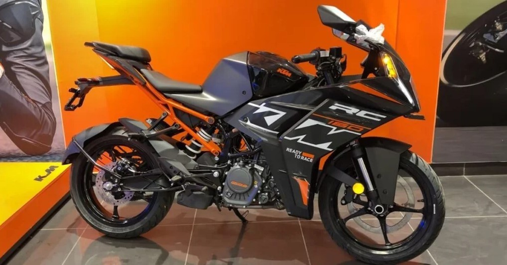 Tin xe 2/3: Dẹp Yamaha Exciter đi, ‘vua côn tay’ 164cc mới xịn hơn Winner R ra mắt ra 46 triệu đồng ảnh 1