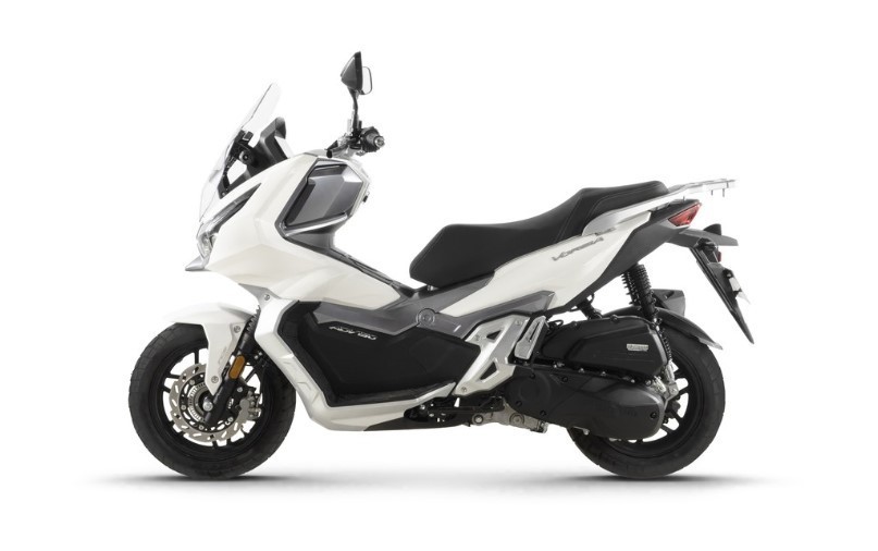 Tin xe hot 6/3: Đối thủ ‘cân sức cân tài’ với Honda SH 160 chính thức ra mắt, giá chỉ 41 triệu đồng ảnh 1