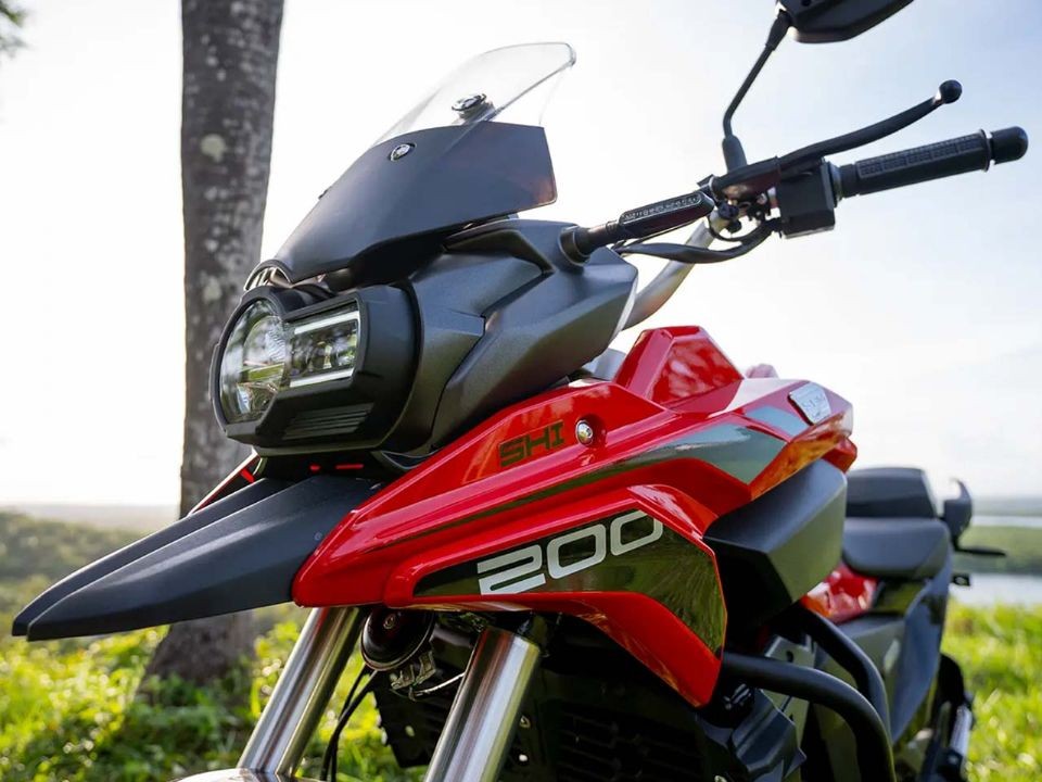 Chính thức ra mắt ‘vua côn tay’ 200cc mới đẳng cấp hơn Yamaha Exciter và Honda Winner R, giá dễ mua ảnh 2