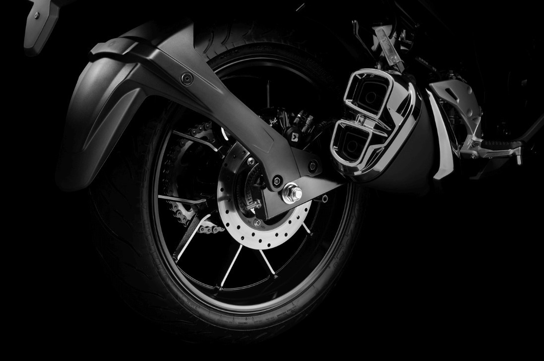 Suzuki chính thức ra mắt ‘ông hoàng’ côn tay 250cc mới, giá rẻ cho khách lên đời từ Yamaha Exciter ảnh 5