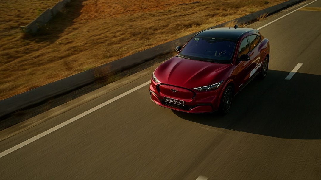 Ford Việt Nam nâng cấp trải nghiệm khách hàng xe điện, đưa Mustang Mach-E đến gần khách hàng Việt ảnh 2