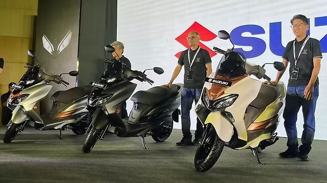 Suzuki chính thức ra mắt ‘vua xe ga’ 125 mới giá 25 triệu đồng, khắc chế cứng 'Tiểu SH' Honda Vision ảnh 2