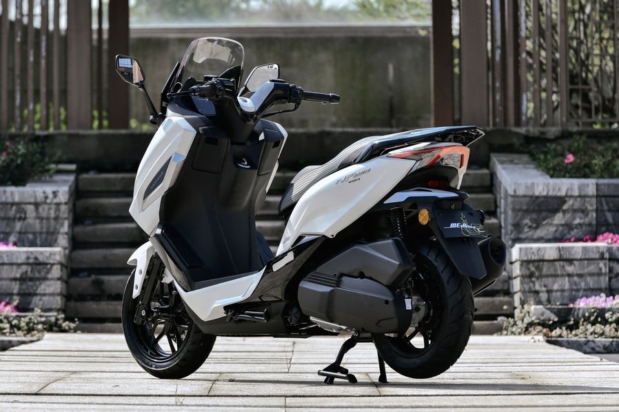 Chính thức ra mắt ‘vua xe ga’ 244cc mới 'chất' hơn cả Honda SH, giá 55 triệu đồng rẻ ngang Air Blade ảnh 6