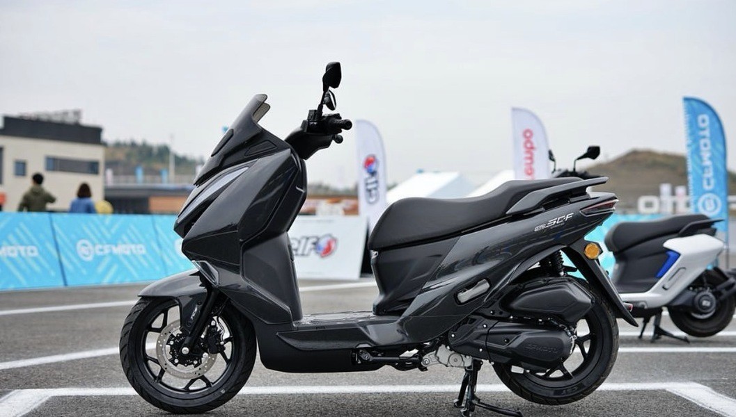 'Khắc tinh' của Honda Air Blade chính thức ra mắt: Có ABS 2 kênh 'ăn đứt' SH Mode, giá 49 triệu đồng ảnh 5