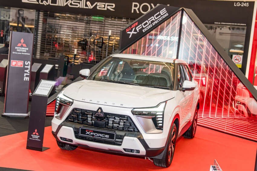 Tin hot xe 8/4: ‘Đàn em’ của Honda Winner R ra mắt với giá mềm, thuộc phân khúc trên Yamaha Exciter ảnh 2