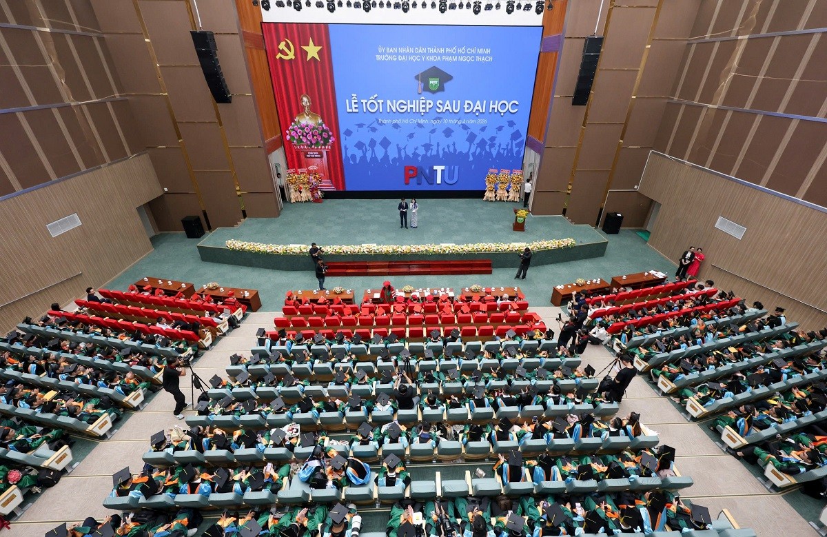 tphcm-don-them-945-bac-si-chuyen-gia-sau-dai-hoc-1775811452.jpg