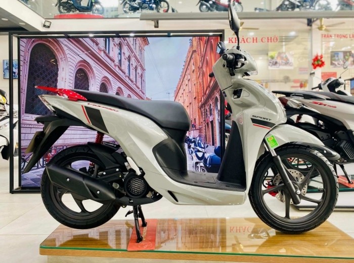 Tin 'hot' ngày 11/4: Giá xăng dầu cập nhật mới nhất, Honda Vision xếp sau 2 mẫu xe ga về tiết kiệm ảnh 1