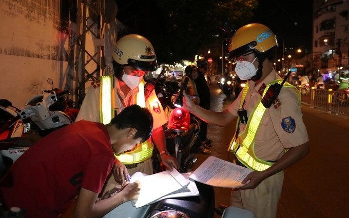 Bộ Công an đề xuất tăng mức phạt cao gấp 15 lần, người vi phạm giao thông phải nộp số tiền cực lớn ảnh 4